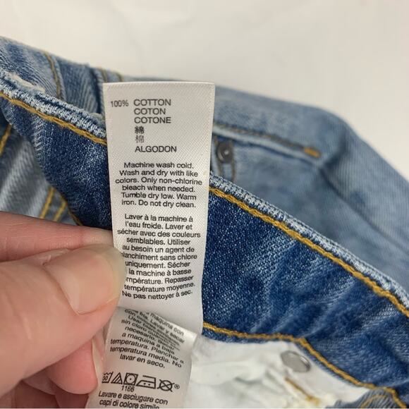 GAP womens size 8 29 Blue Boyfriend fit crop Jeans light wash new distressed - Picture 7 of 13